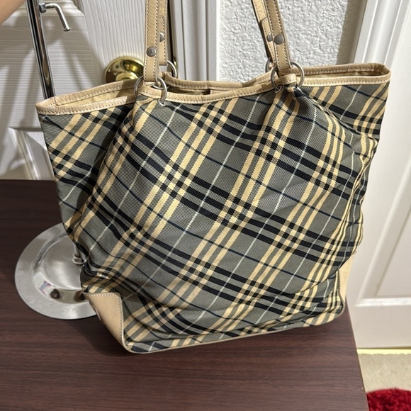 Burbery Blue Label Shoulder Bag - Picture 4 of 11